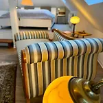 Krabbenkoje - Nordseeurlaub In Hochwertiger Mit Grossem Balkon Im Idyllischen Apartamento *