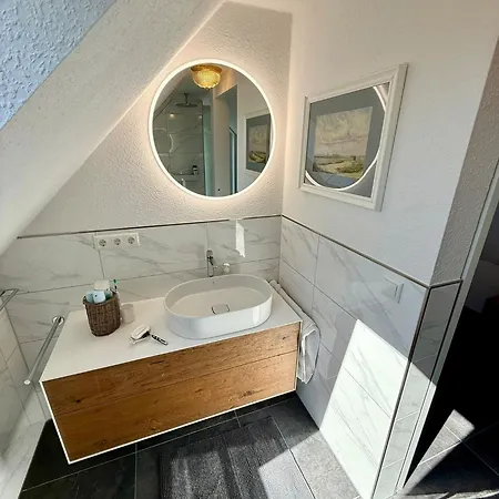 Neues Feriendomizil Krabbenkoje - Nordseeurlaub Mit Grossem Balkon Im Idyllischen * Butjadingen